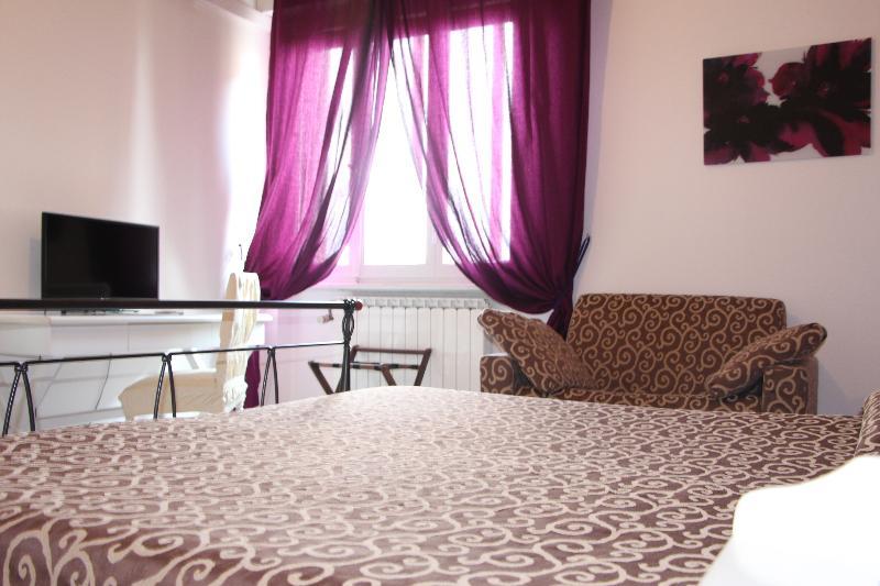 Alex Hotel 3*