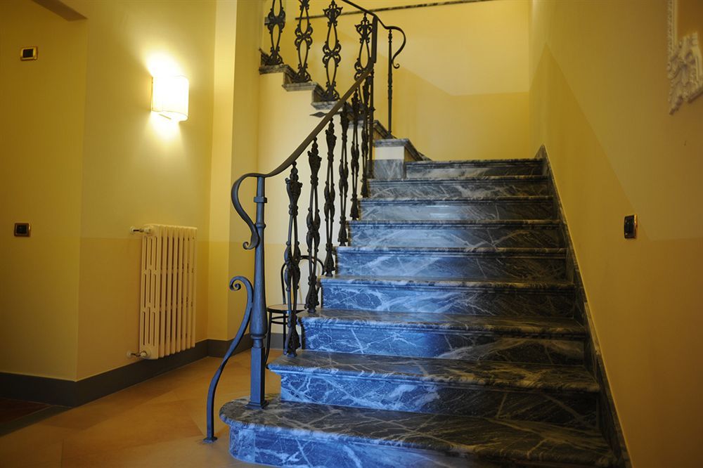 California Hotel 4*
