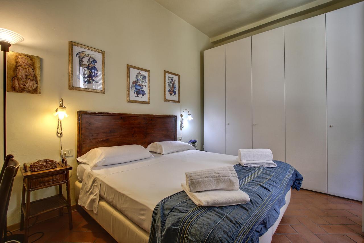 Piazza San Remigio Apartment
