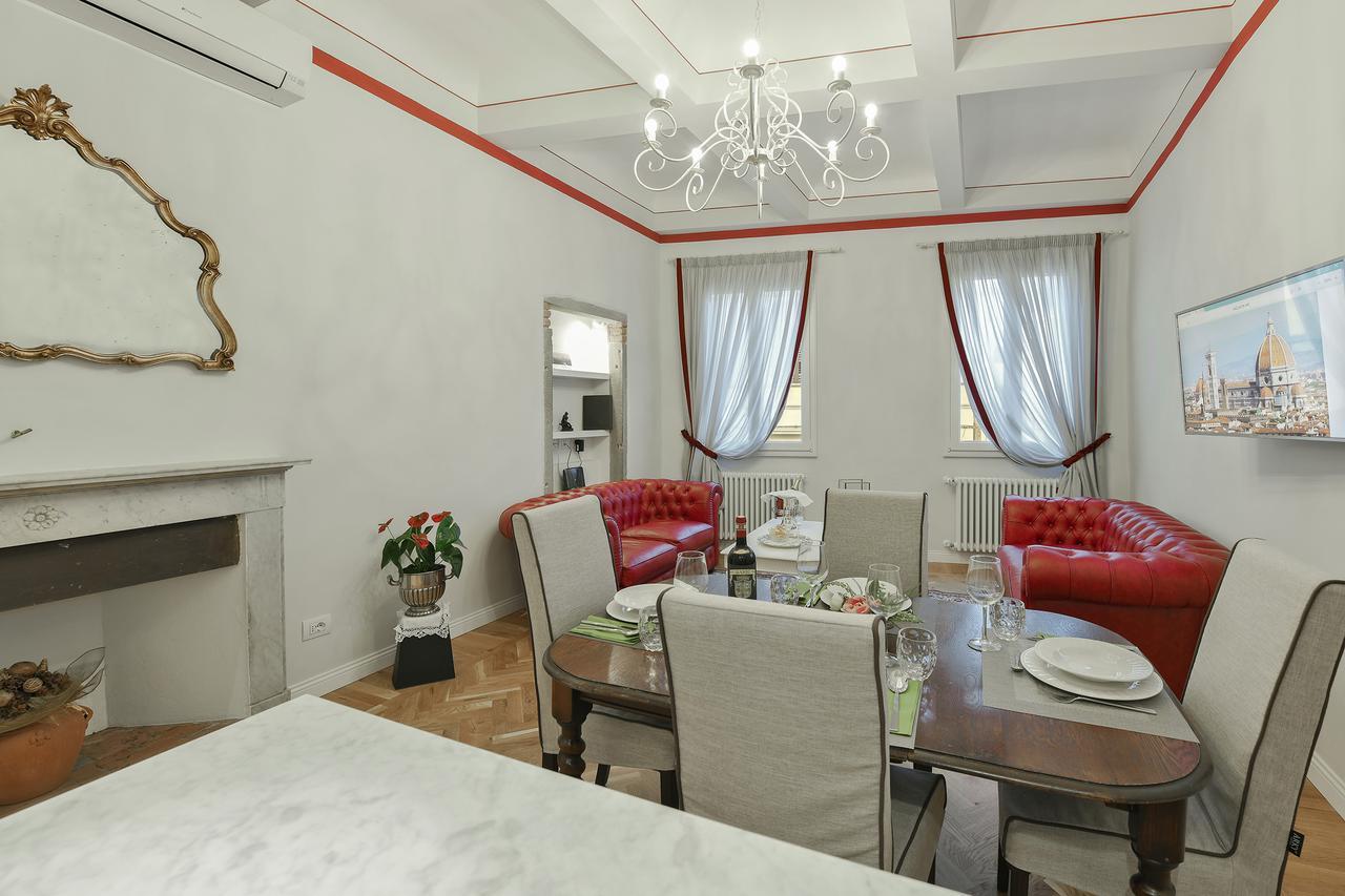 Apartment - In Duomo Florenz