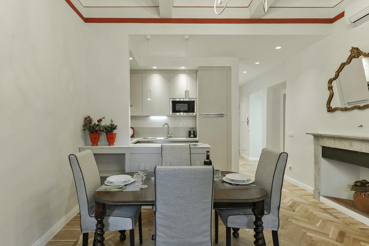 - In Duomo Apartment Florenz