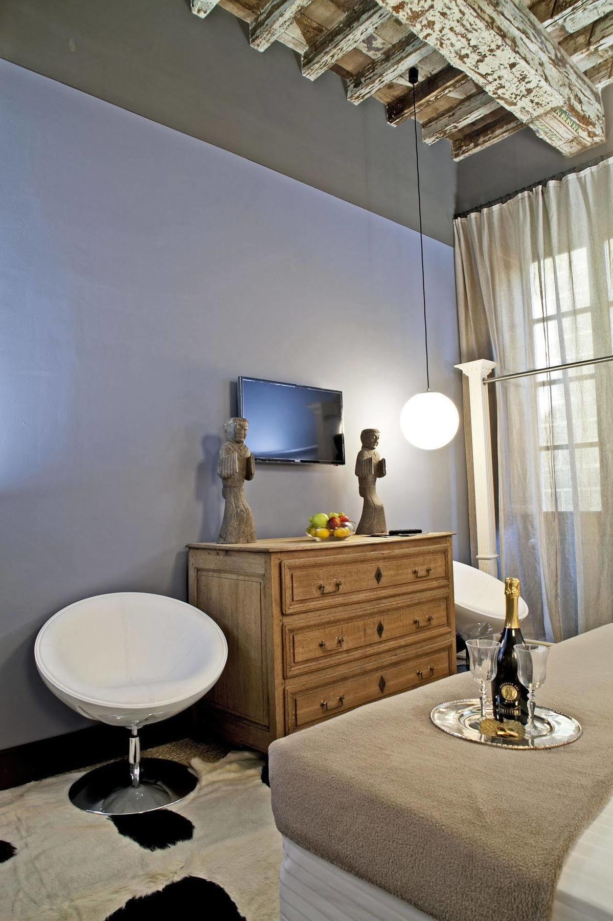 Porcellino Gallery Art Boutique Bb Bed & Breakfast Florence