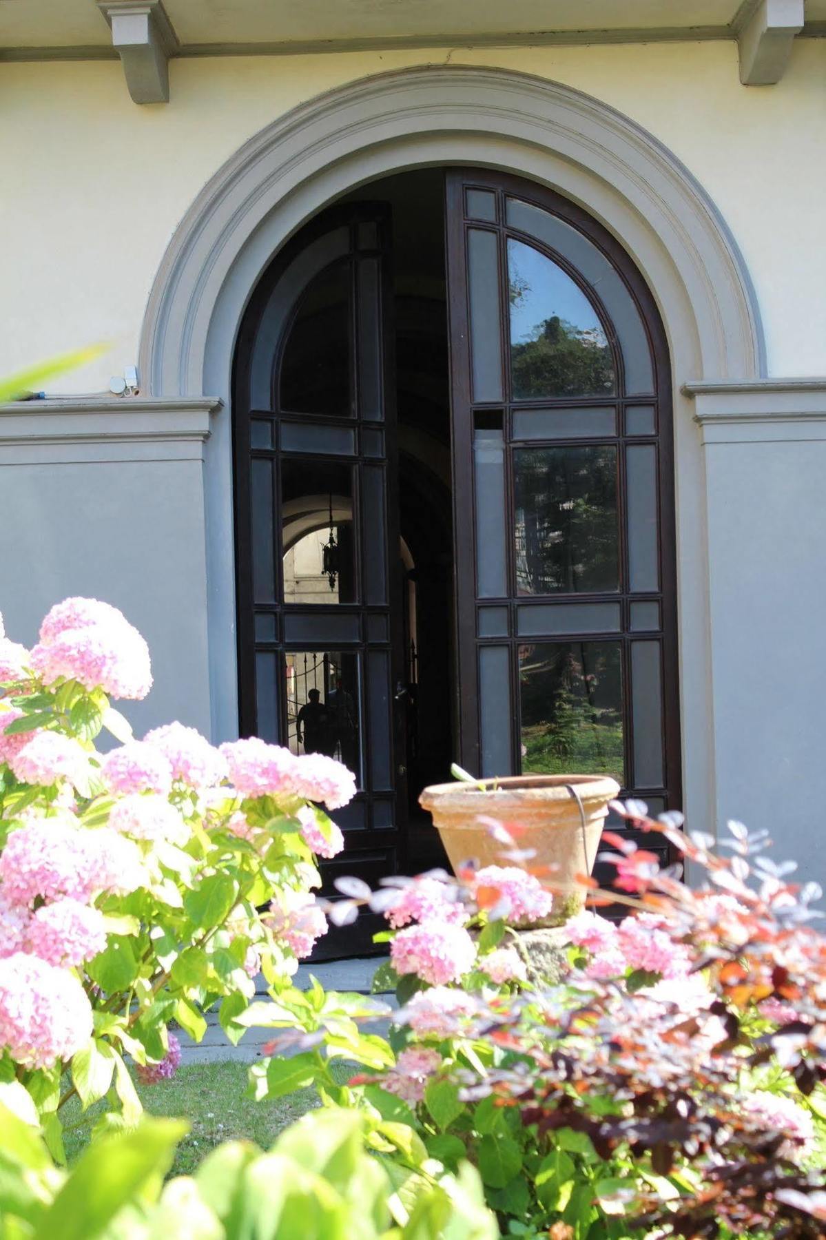 Residenza D'epoca Al Numero 8 Bed & Breakfast 3*