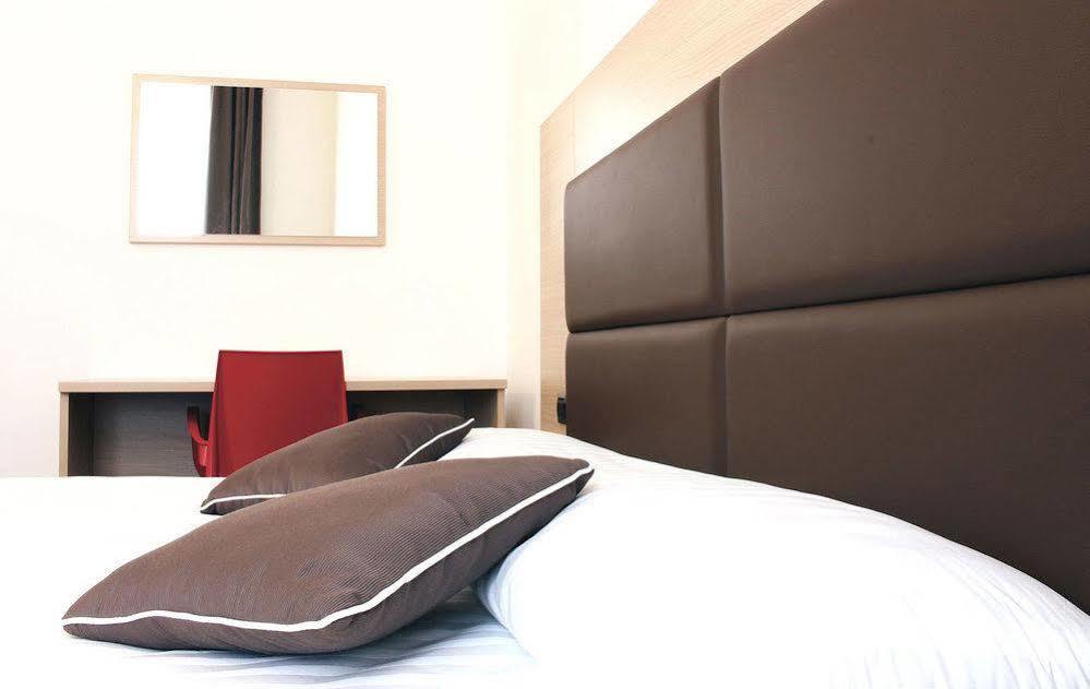 Esperanza Hotel 2*