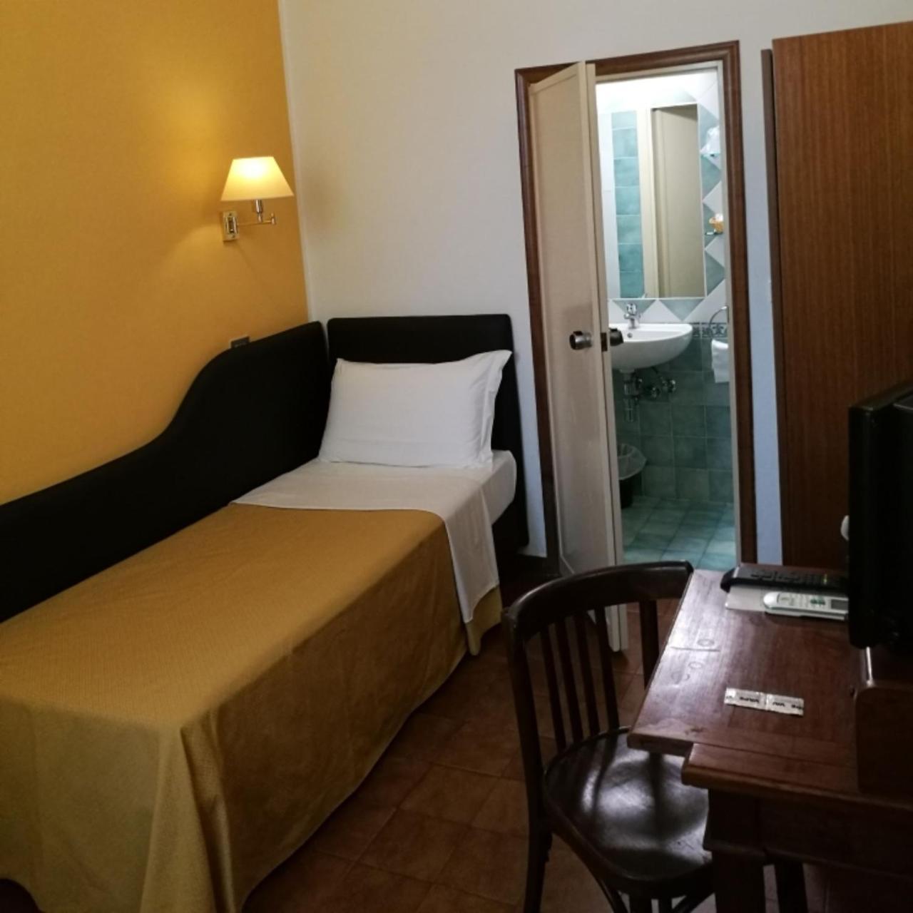 Fiorino Hotel 3*