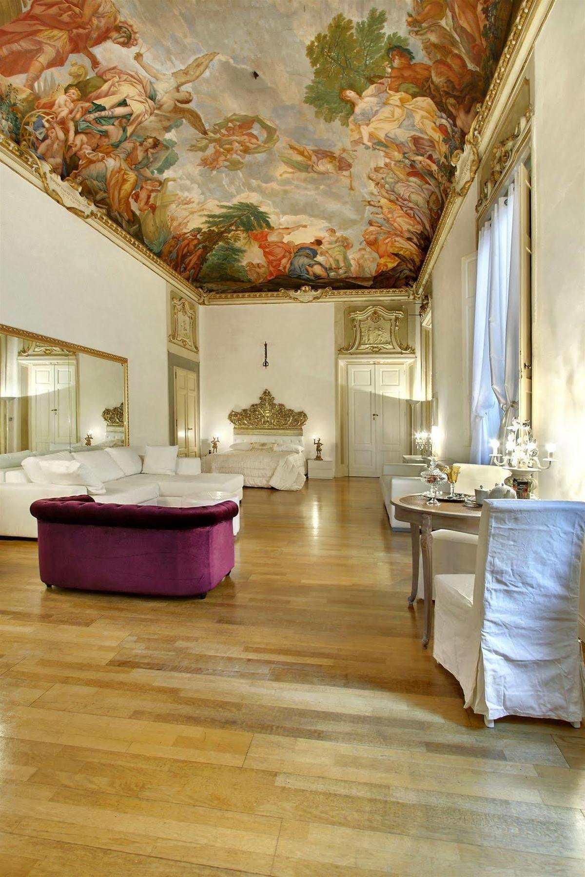 Acomodação com café da manhã  Palazzo Tolomei - Residenza D'epoca 3*