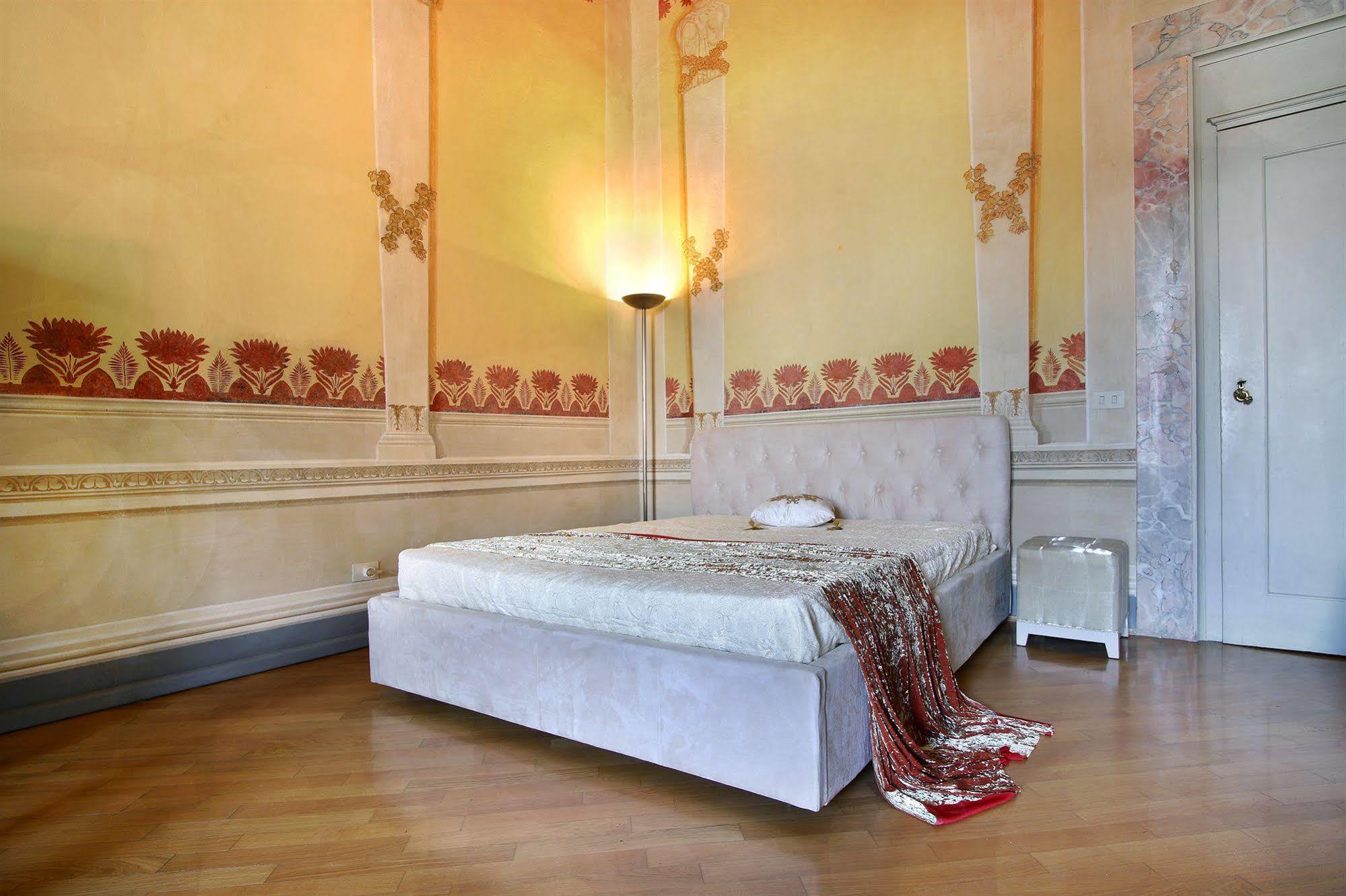 Palazzo Tolomei - Residenza D'epoca Acomodação com café da manhã  3*