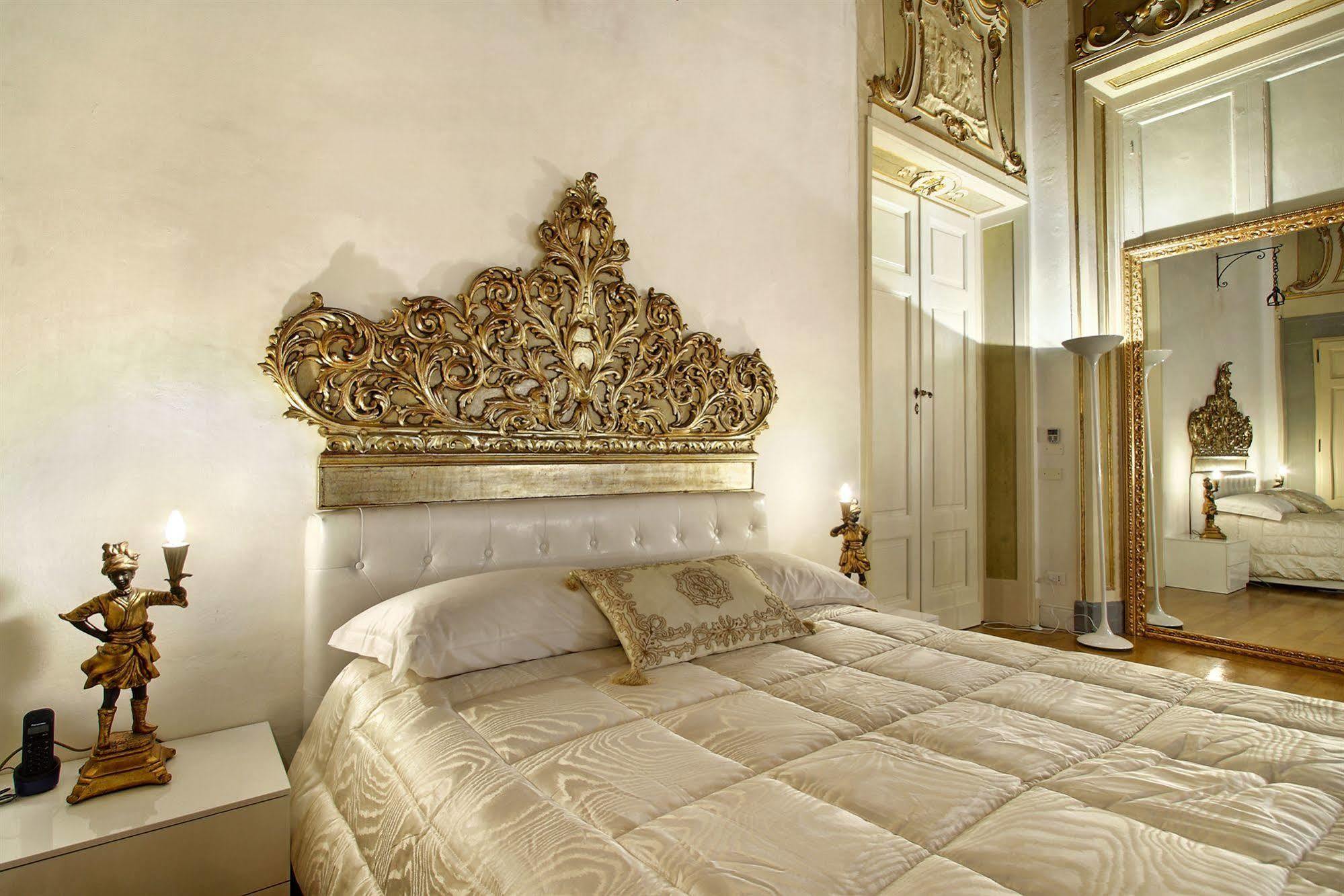 Palazzo Tolomei - Residenza D'epoca 3*