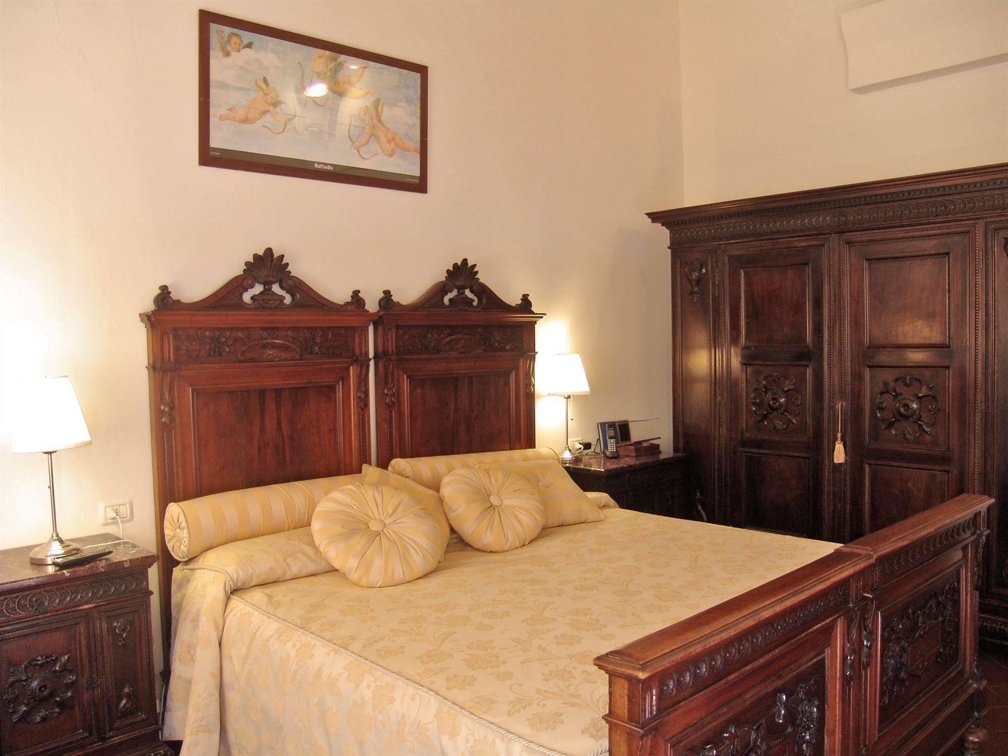 Coco Places Panerai, Centro Storico Guest house 2*