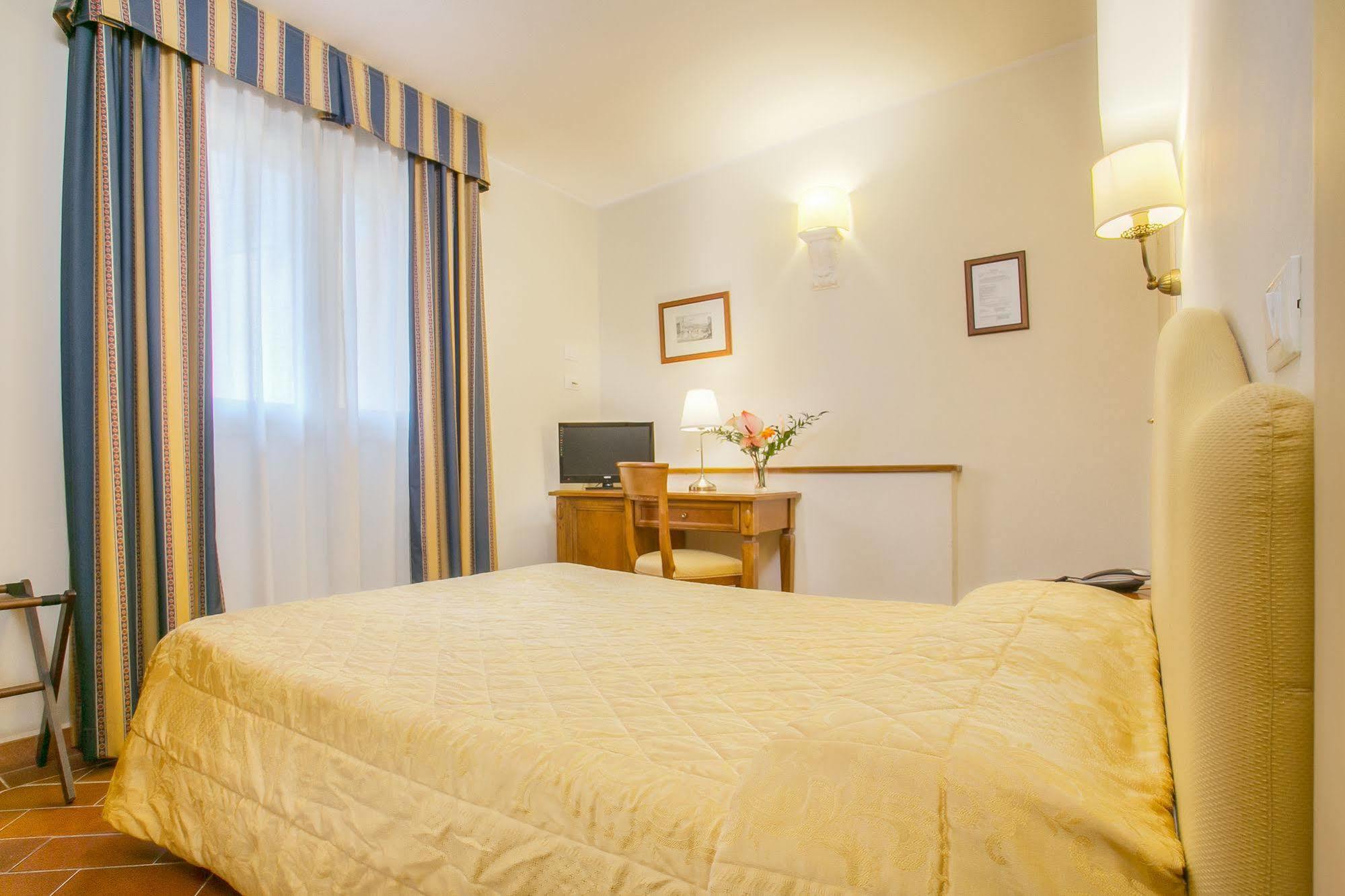 Bretagna Heritage - Alfieri Collezione 4* Florence