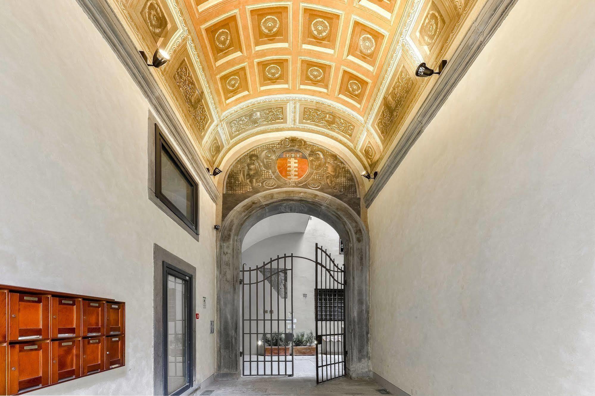 Palazzo Uguccioni Apartment Florenz