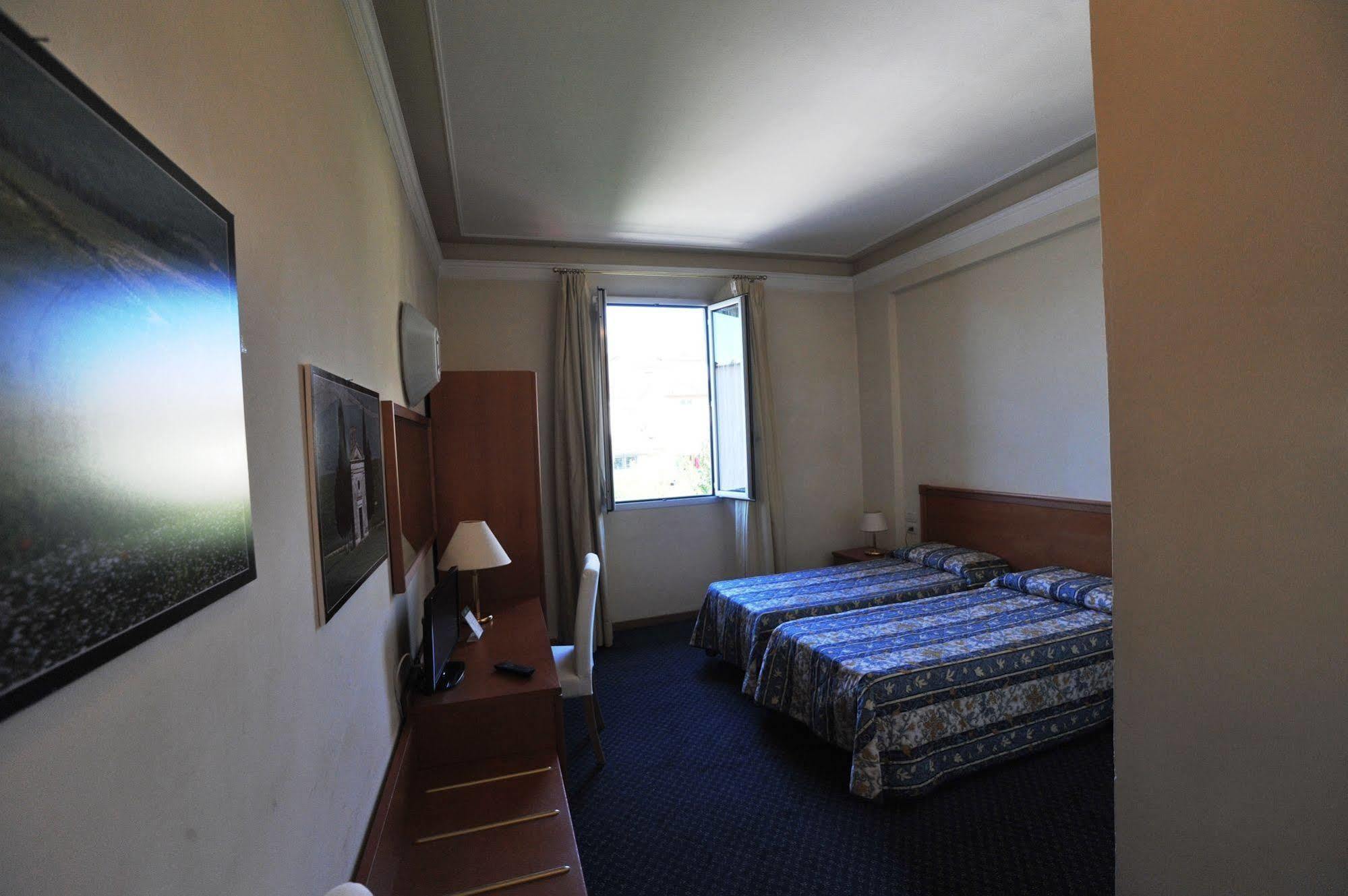 Gioia Hotel 3*