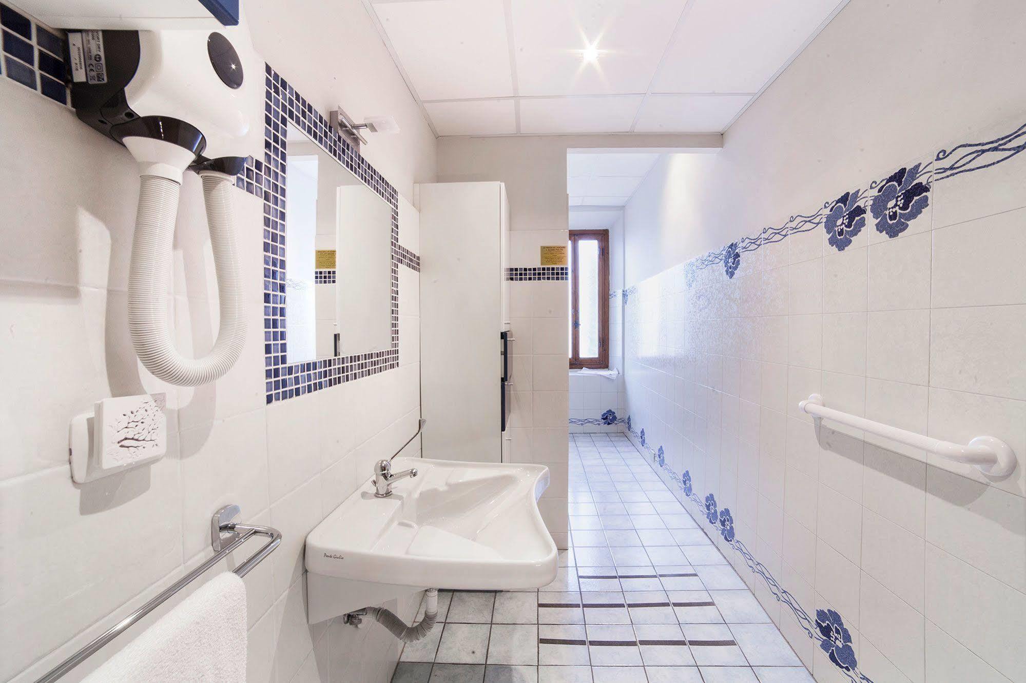 Melody House Bed & Breakfast 3*