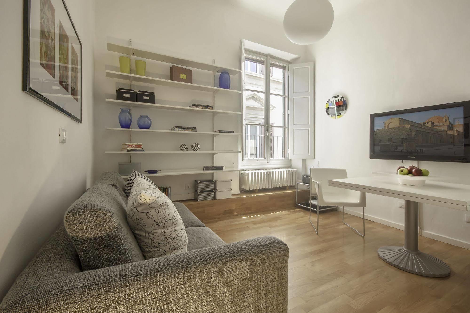 - In Duomo Apartment Florenz