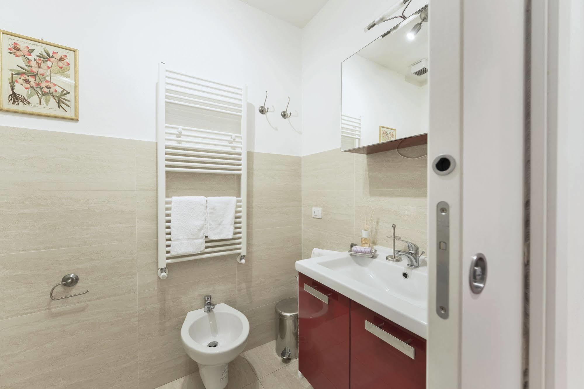 - In Duomo Apartment Florenz