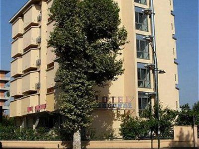 Wyndham Garden Hotel