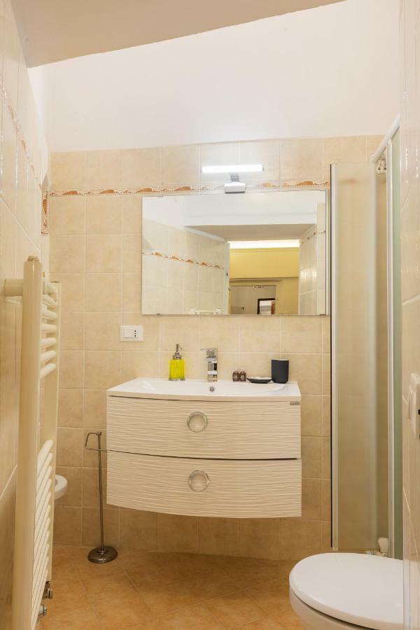 Historic Center Palace - Huge 4 Bedrooms Santa Croce - By Likehomeflorence * Florença