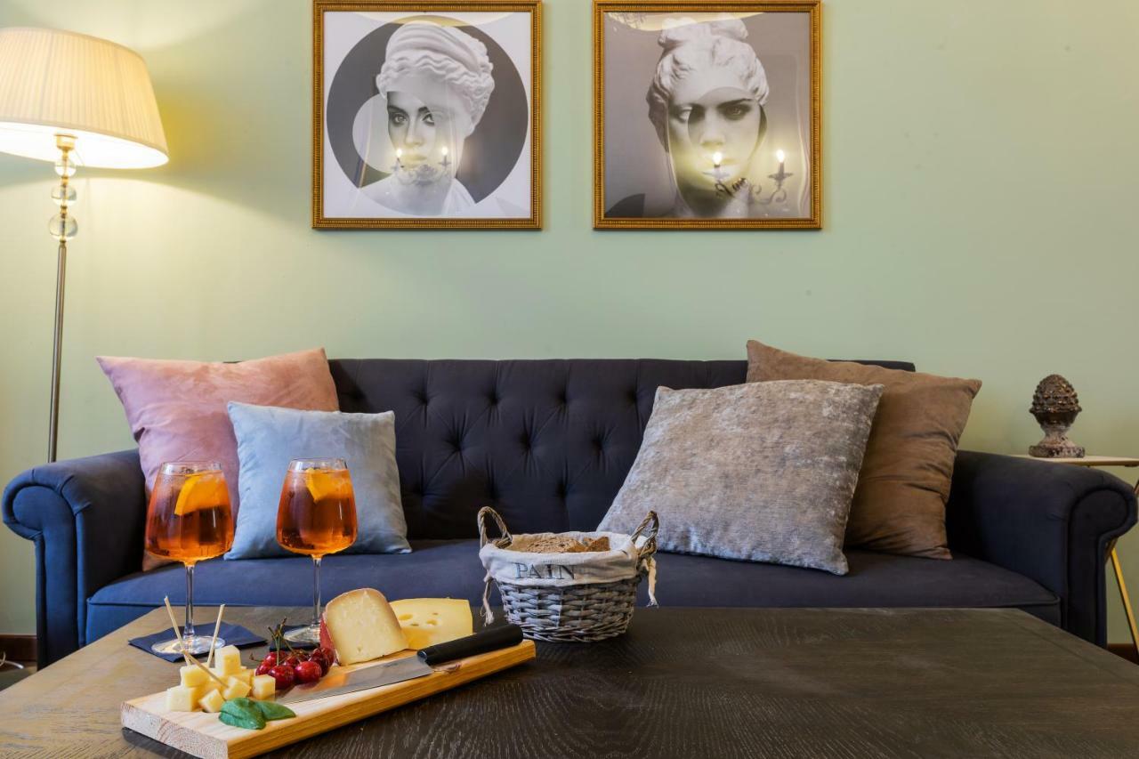 Historic Center Palace - Huge 4 Bedrooms Santa Croce - By Likehomeflorence * Florença