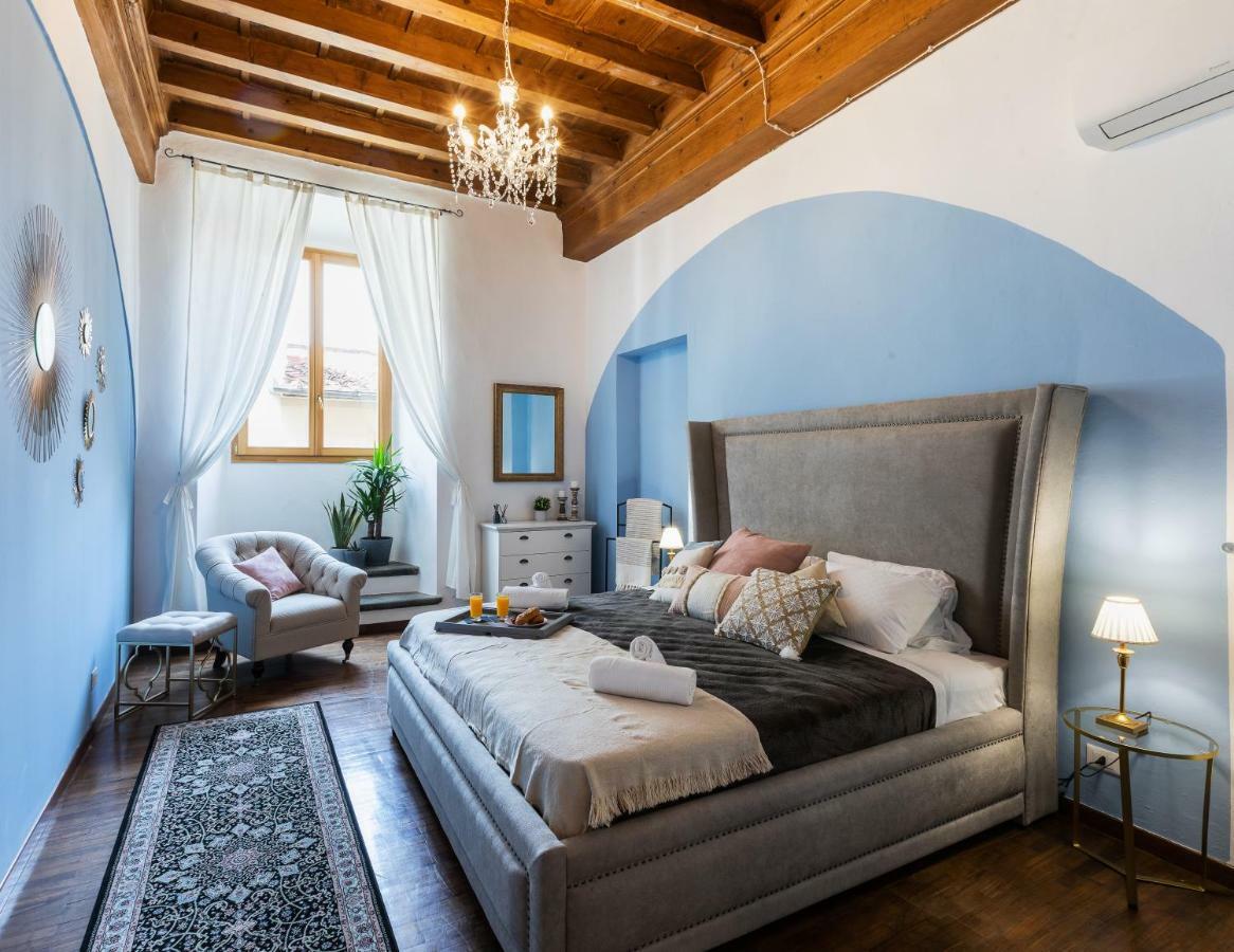 Apartamento Historic Center Palace - Huge 4 Bedrooms Santa Croce - By Likehomeflorence *