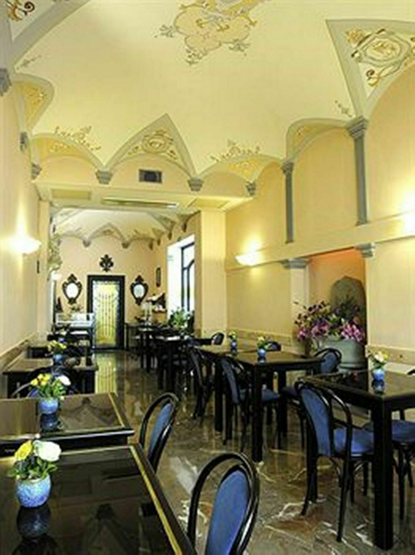 Hotel City Hotel