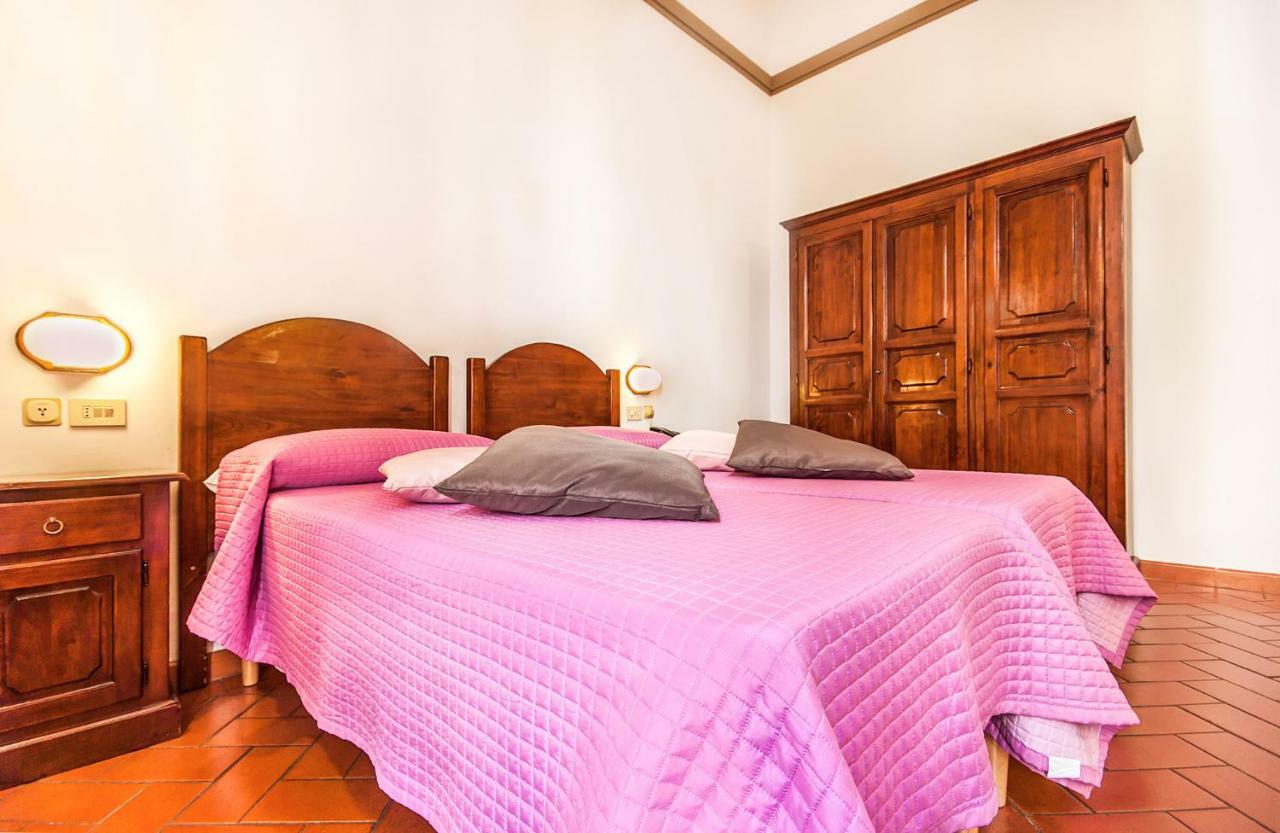 Costantini Hotel 2*