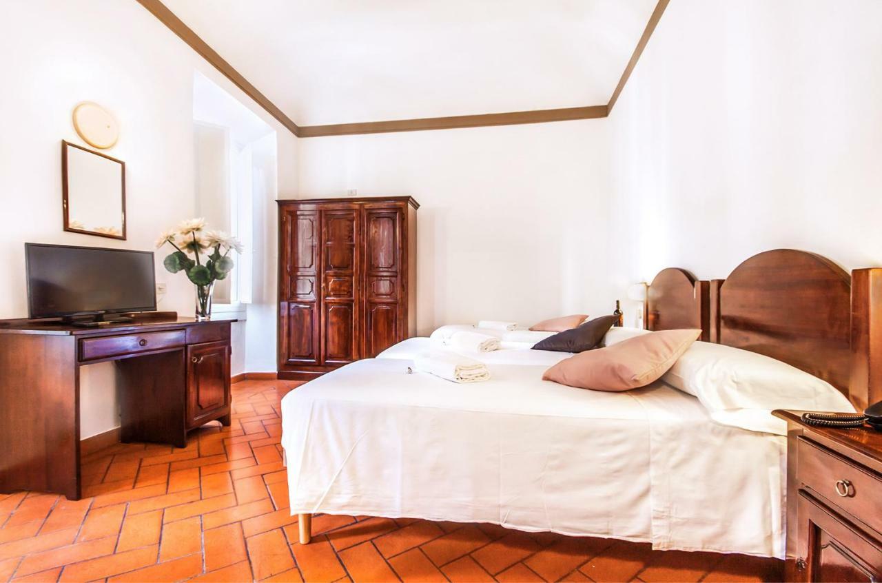Costantini Hotel 2*