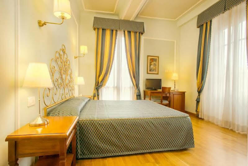 Hotel Bretagna Heritage - Alfieri Collezione Florence