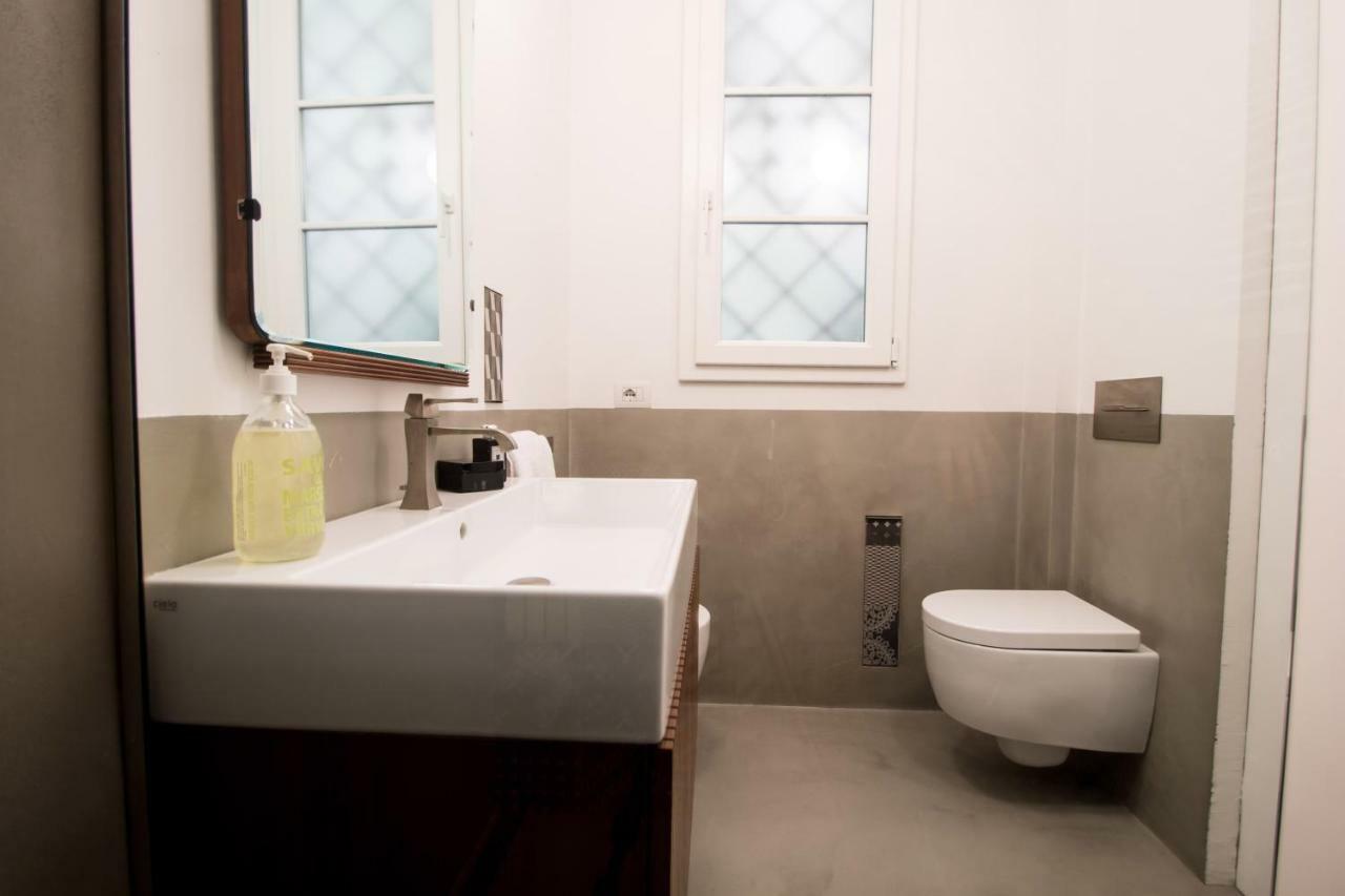 Apartment Specchi Su Pontevecchio Florenz