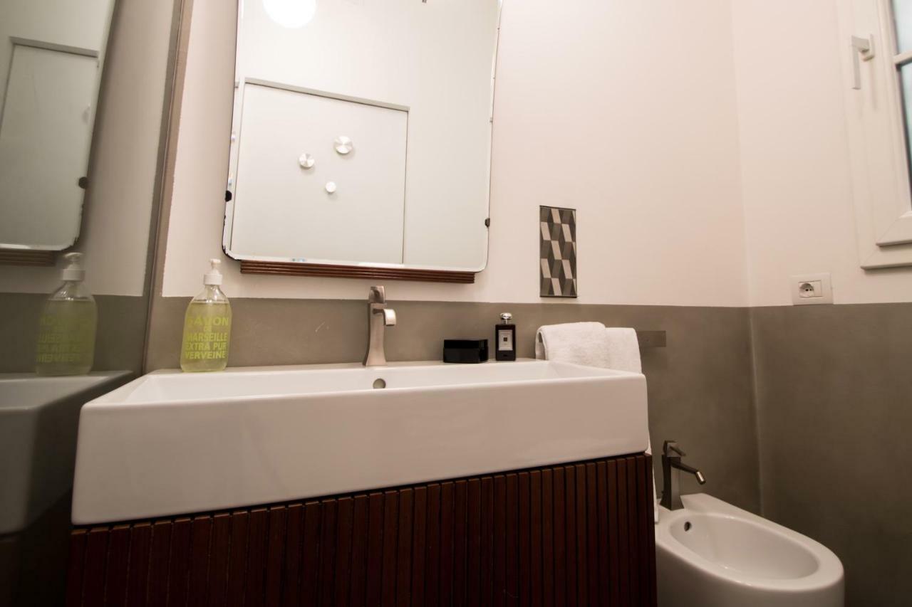 Specchi Su Pontevecchio Apartment