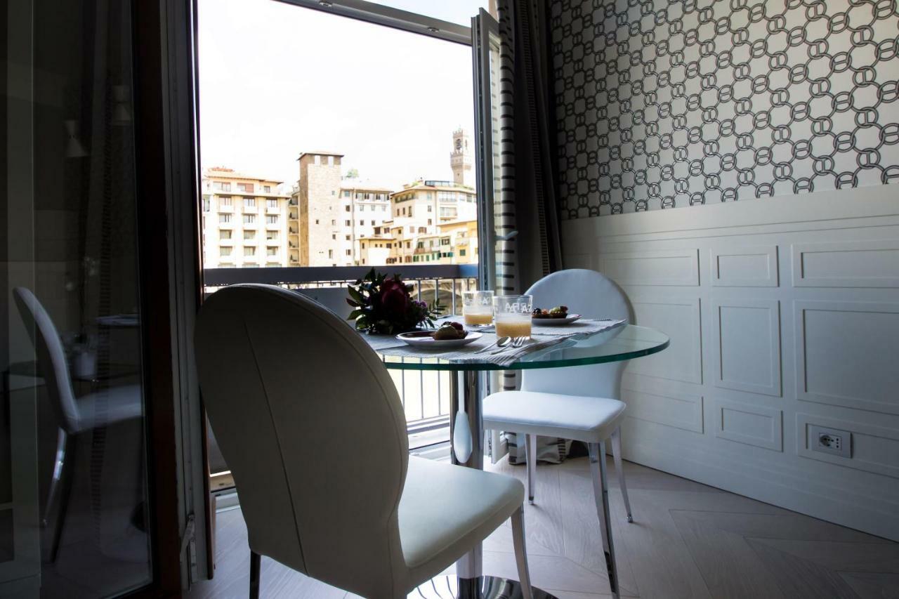 Specchi Su Pontevecchio Apartment