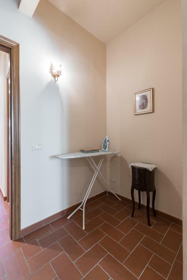 Classic Style In Center Apartment *