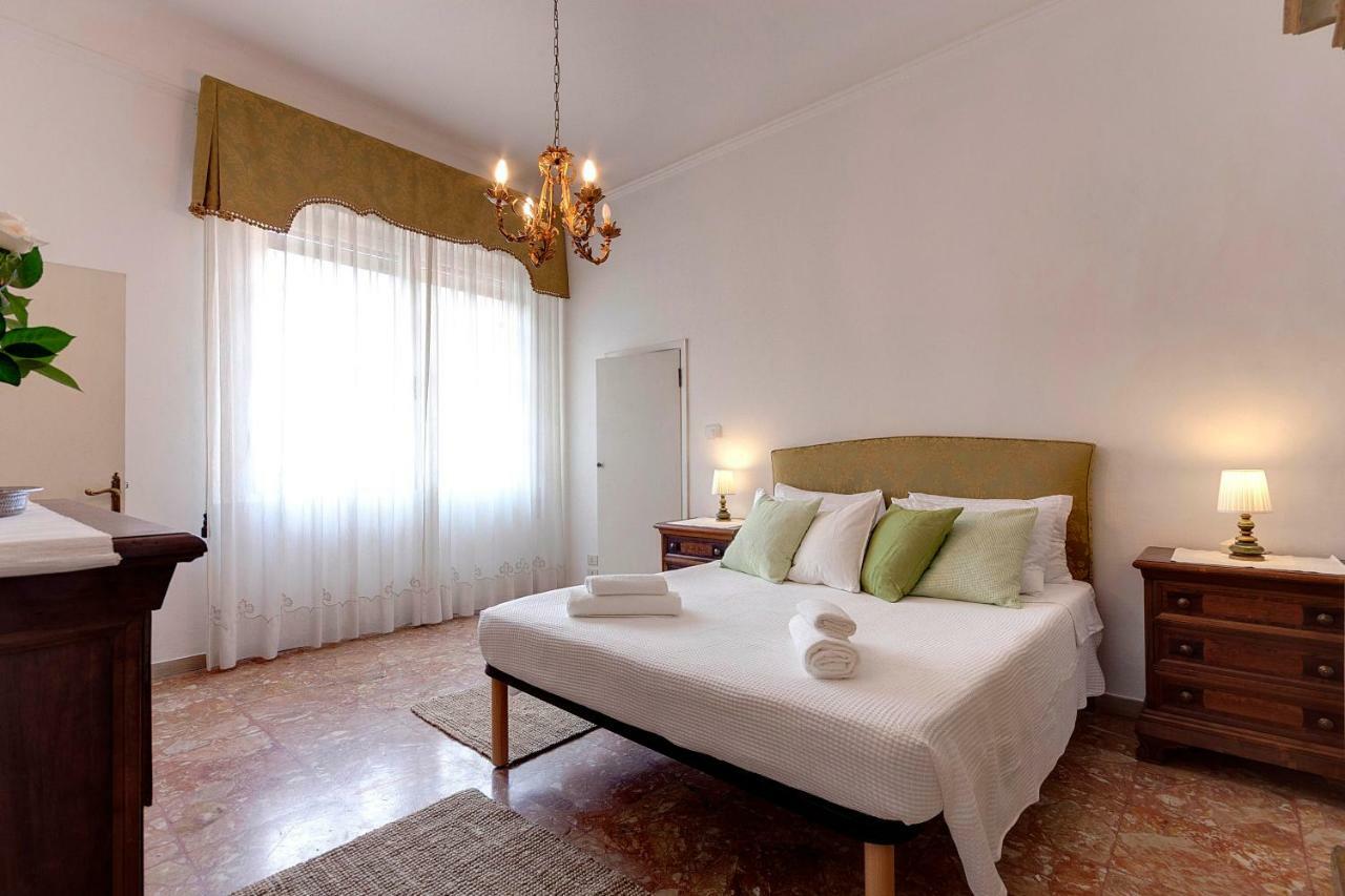 Apartamento Historical Spectacular Arno View With Balcony From 12 Th Century.