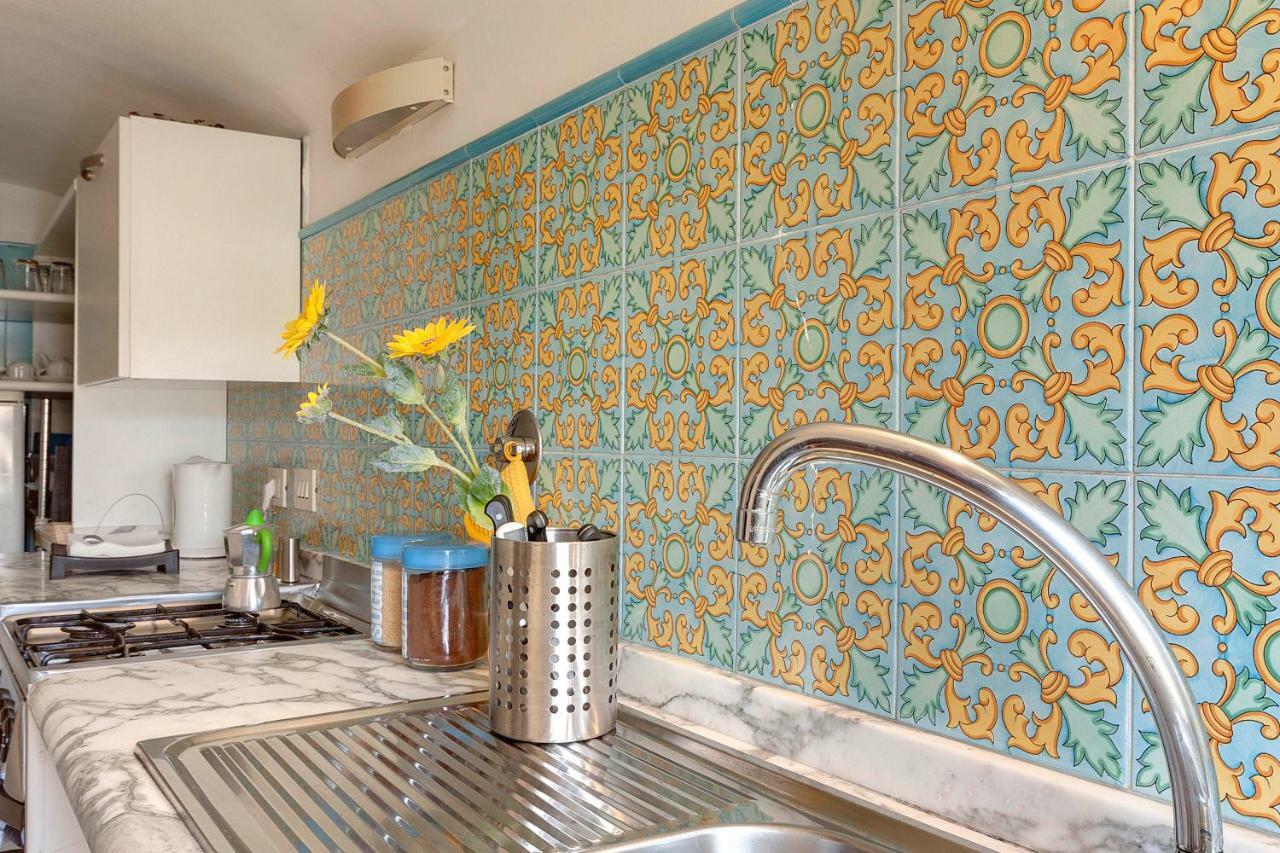 Historical Spectacular Arno View With Balcony From 12 Th Century. Apartamento Florença