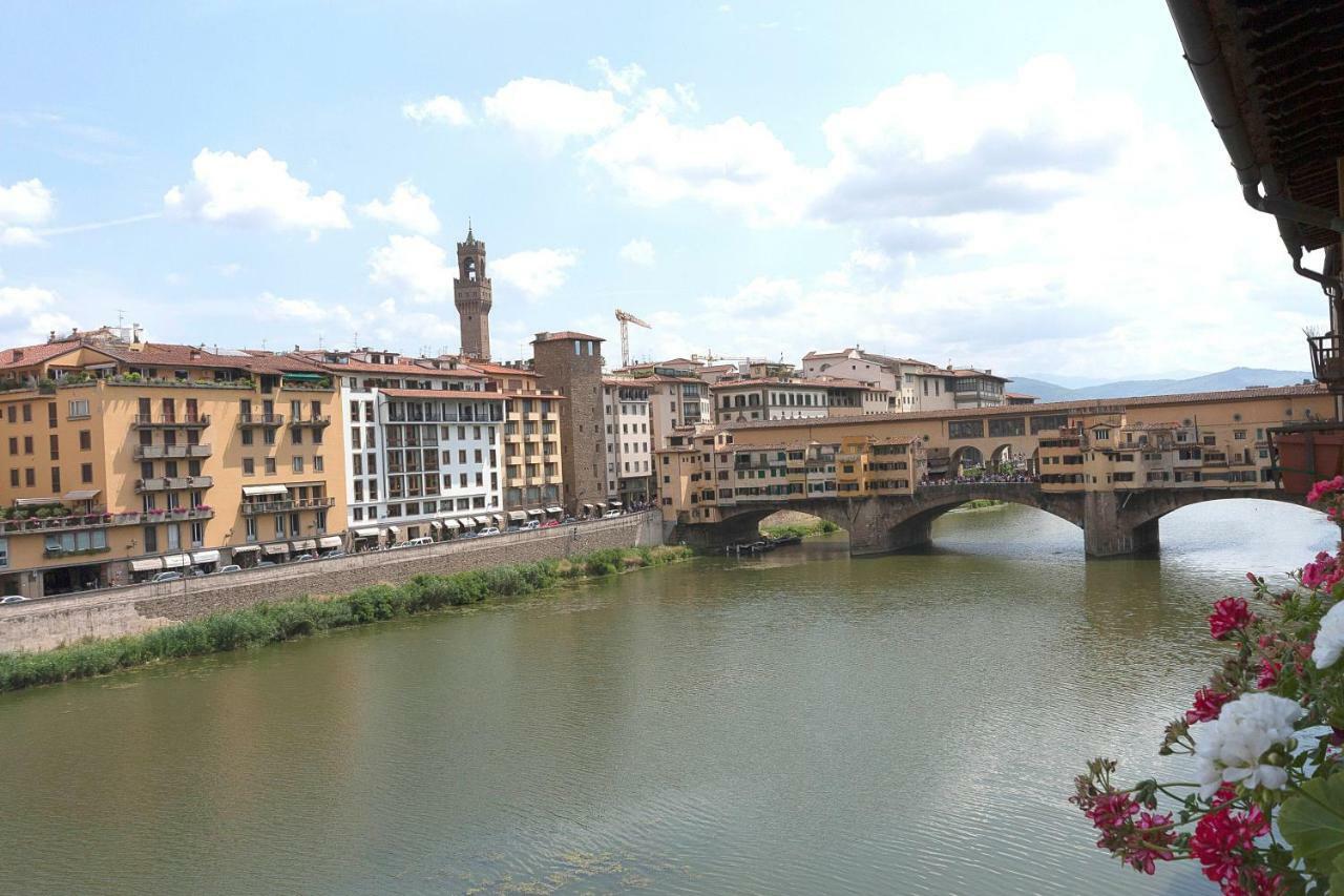 Historical Spectacular Arno View With Balcony From 12 Th Century. * Florença