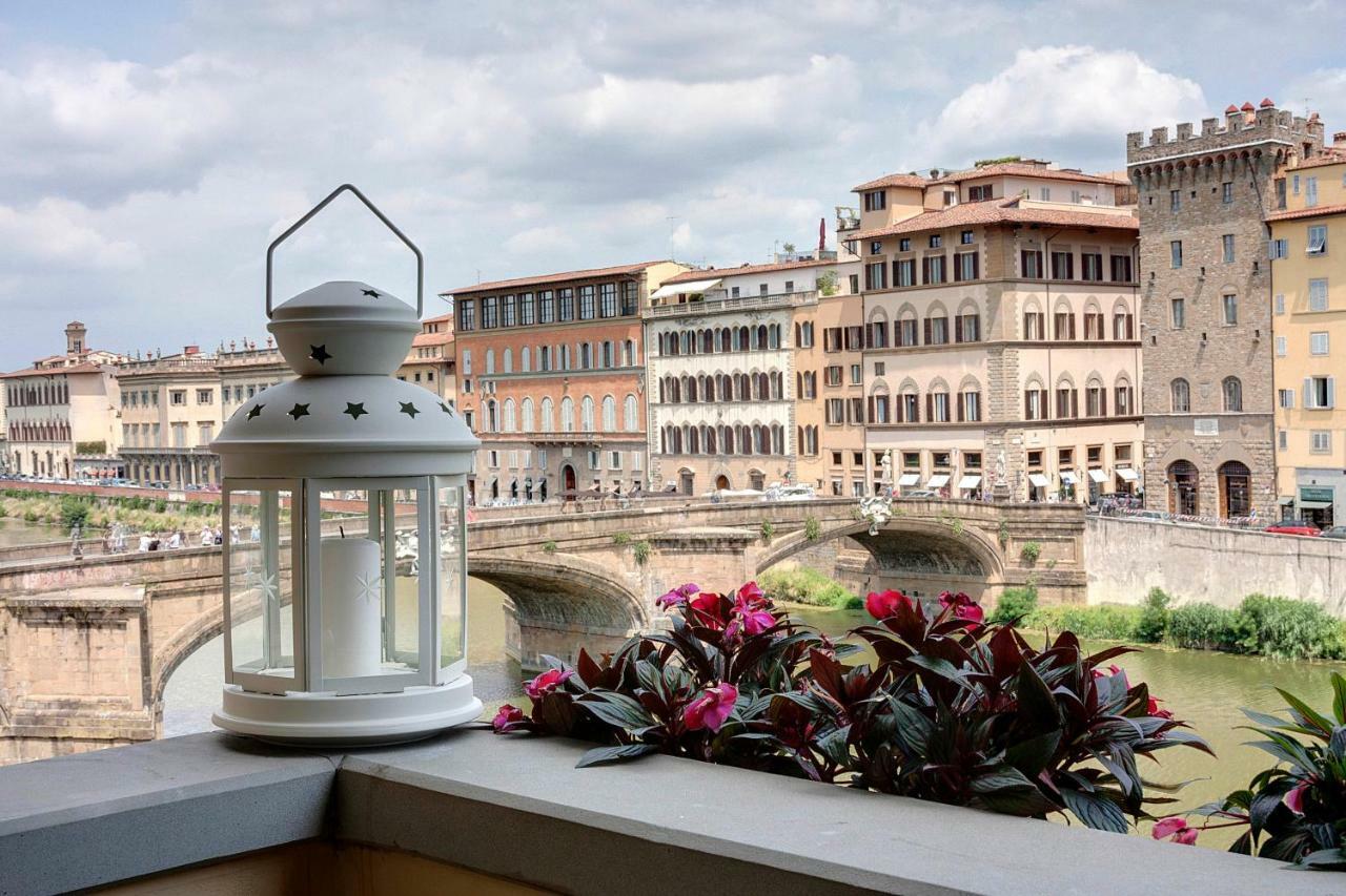 Historical Spectacular Arno View With Balcony From 12 Th Century. Apartamento *