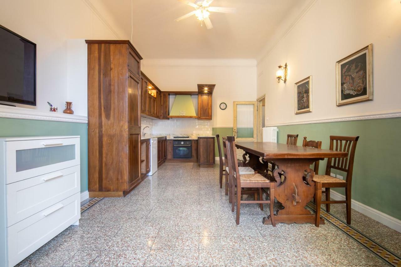 Santa Maria Novella 4 Bedrooms Appartement Florence