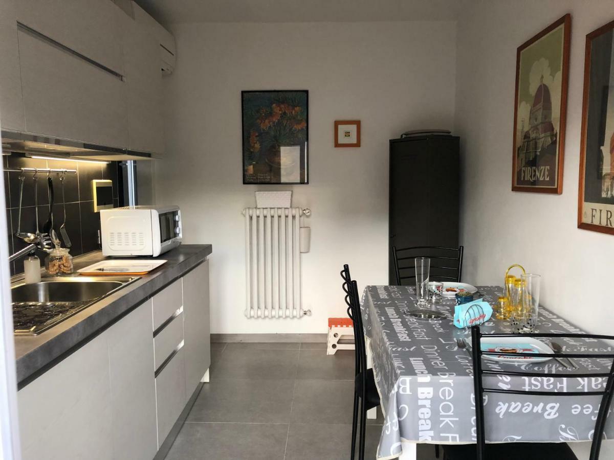 Centro Amorino Con Terrazzo Apartment Florenz