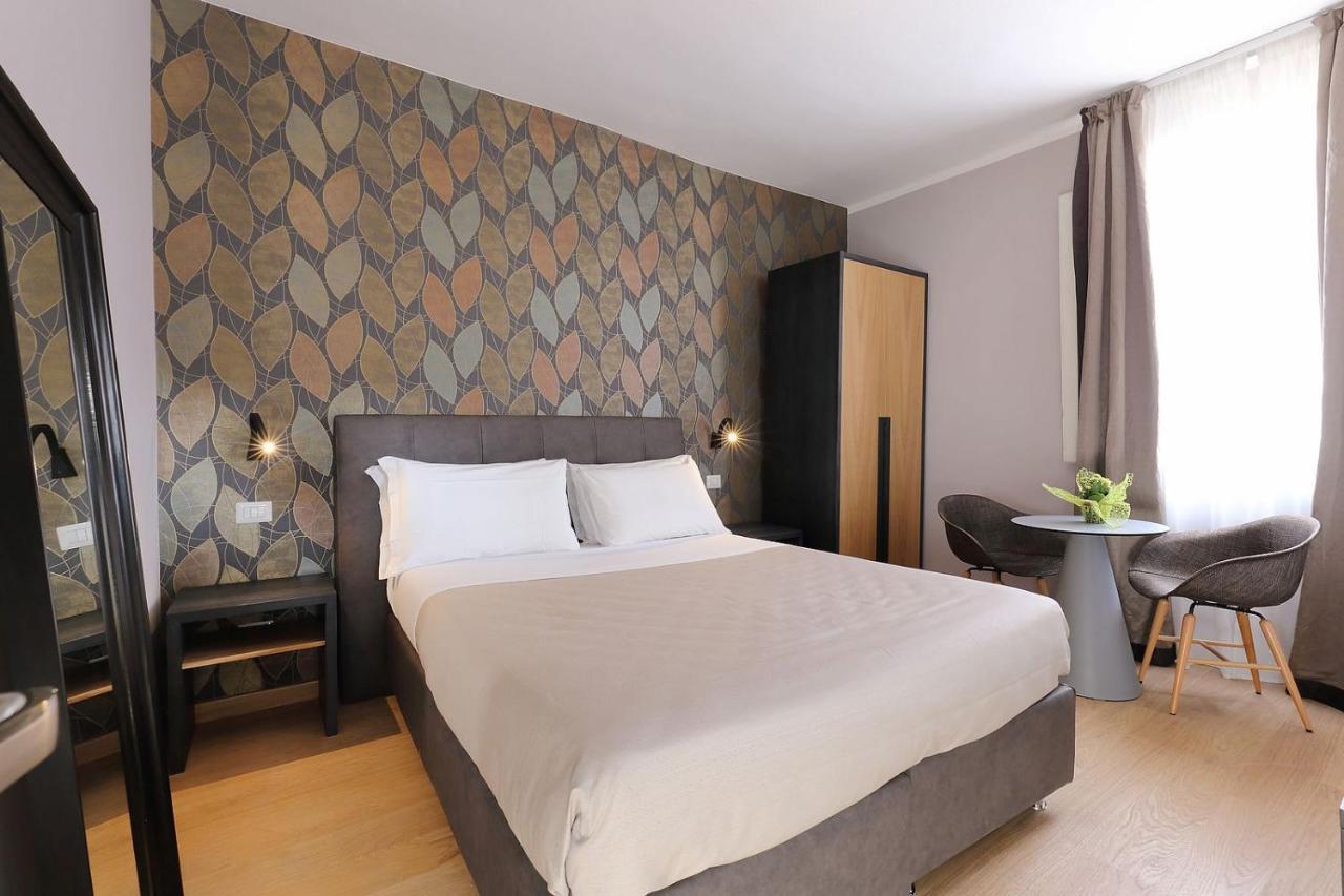 Bed & Breakfast Residenza D'epoca Al Numero 8 Florence