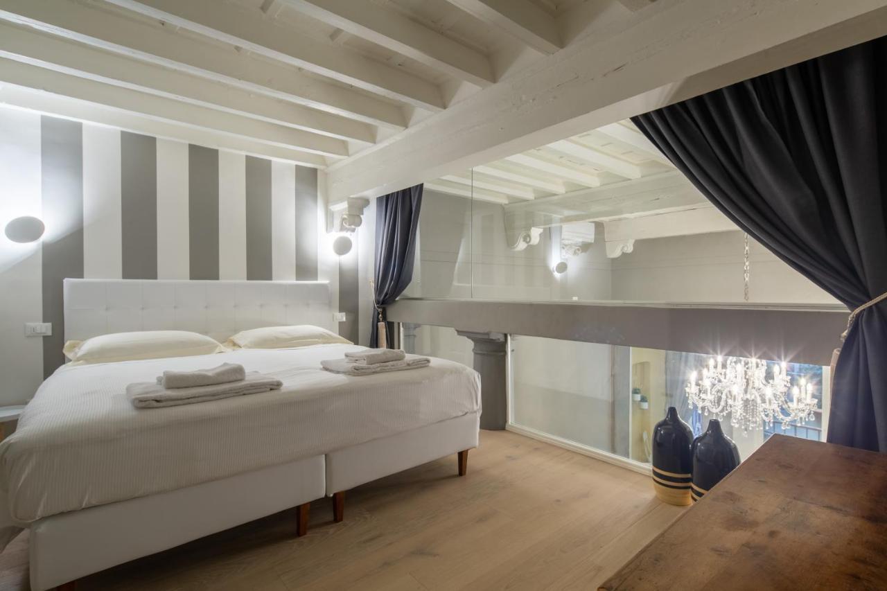 Casa Velluti Deluxe By Mmega Apartment *