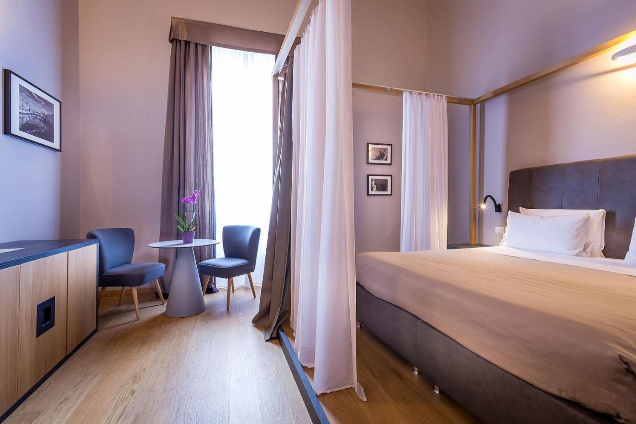 Bed & Breakfast Residenza D'epoca Al Numero 8 3*